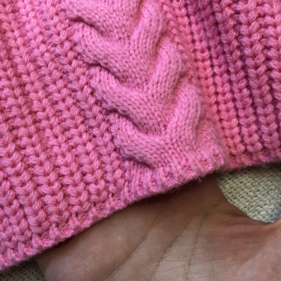 Fashion nova pink turtle neck crop sweater - Picture 4 of 8